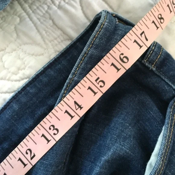 Signature by Levi Strauss & Co. Mid-Rise Bootcut Jeans - Size 16S - Dark Wash - Picture 8 of 10